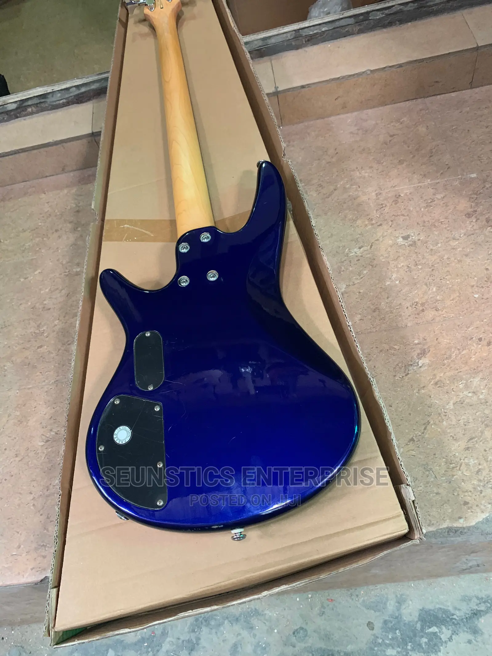 Quality Ibanez GIO Soundgear Four String Active Bass Guitar