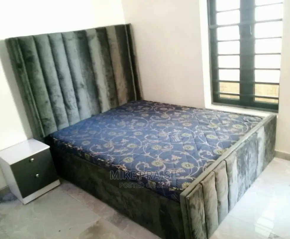 Quality 4.5 by 6 Upholstery Bedframe