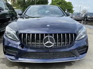 Mercedes-Benz C300 2016 Blue