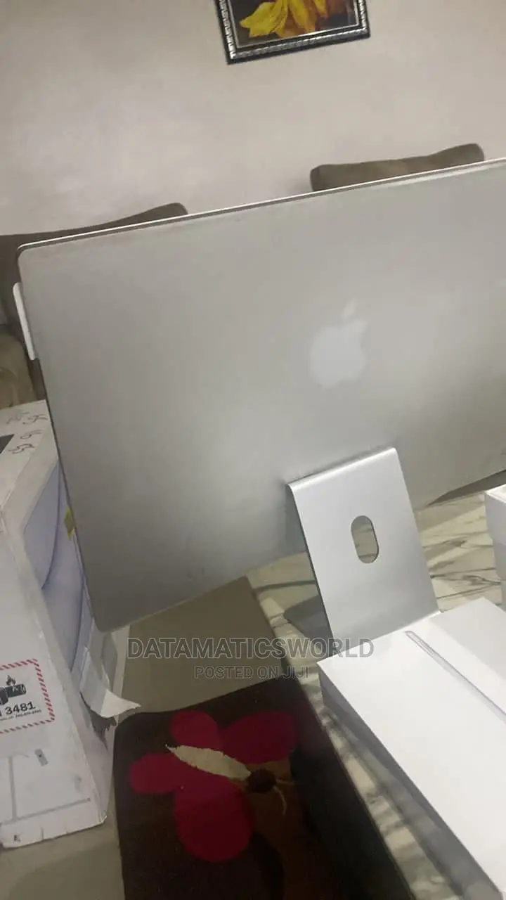 Desktop Computer Apple iMac M1 8GB Apple M1 SSD 512GB