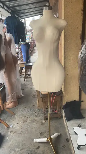 NEW DESIGN IMPORTED Size 12 Fully Pinnable Dressform