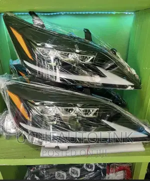 Headlight IS250 Available