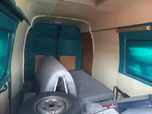 Mercedes-Benz Tourismo 2000 Green