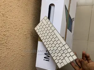 Apple Magic Keyboard 2