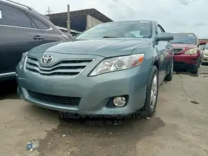 Toyota Camry 2011 Green