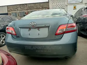 Toyota Camry 2011 Green
