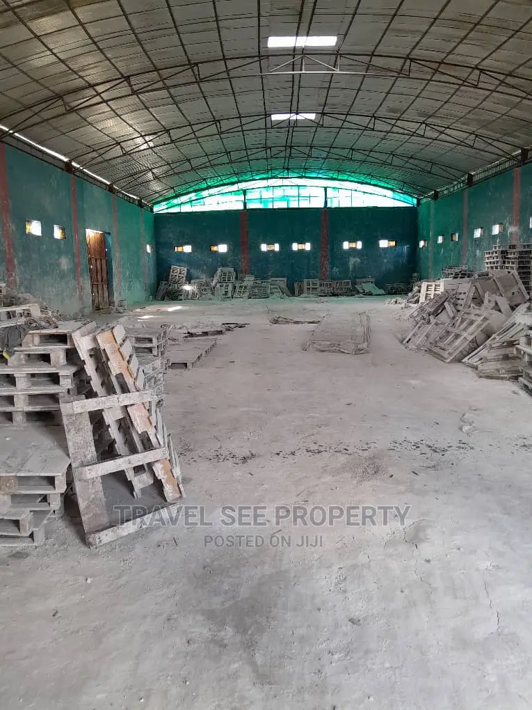 Spacious Warehouse for Renting