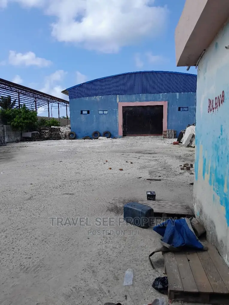 Spacious Warehouse for Renting