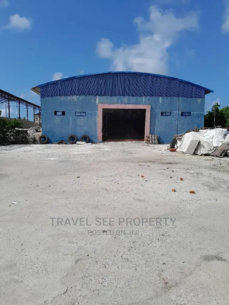 Spacious Warehouse for Renting