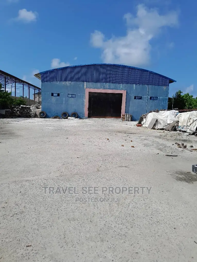 Spacious Warehouse for Renting