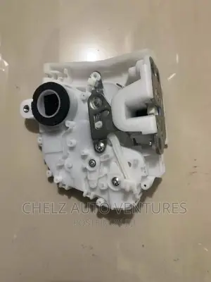 Door And Booth Catchers For Honda CR-V 2007-2010 Model
