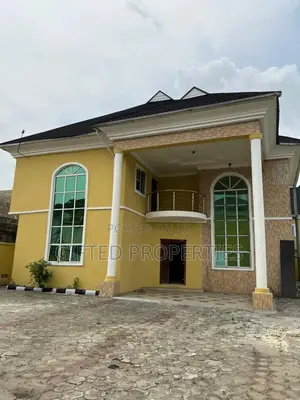 5bdrm Duplex in Road Estate Off Ada, Port-Harcourt for sale