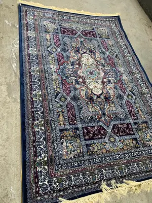 8*11fts Arabian Center Rug(7*10)