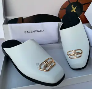 Balenciaga Lúxury Leather Half-Shoe