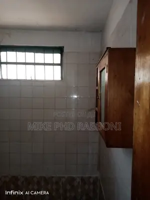 6bdrm Bungalow in Trans Ekulu, Enugu for Rent