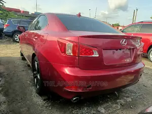 Lexus IS 250 Automatic 2011 Red