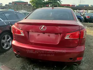 Lexus IS 250 Automatic 2011 Red