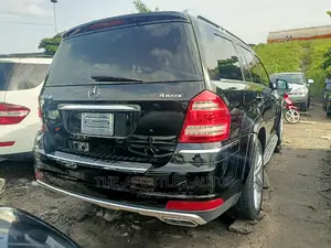 Mercedes-Benz GL-Class GL 550 2012 Black