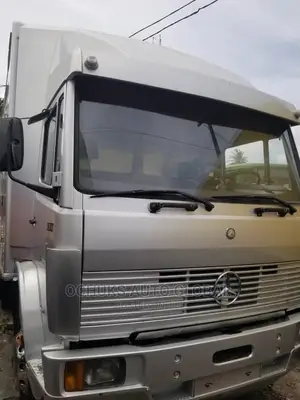 M/Benz Truck Container Body 1314 Model