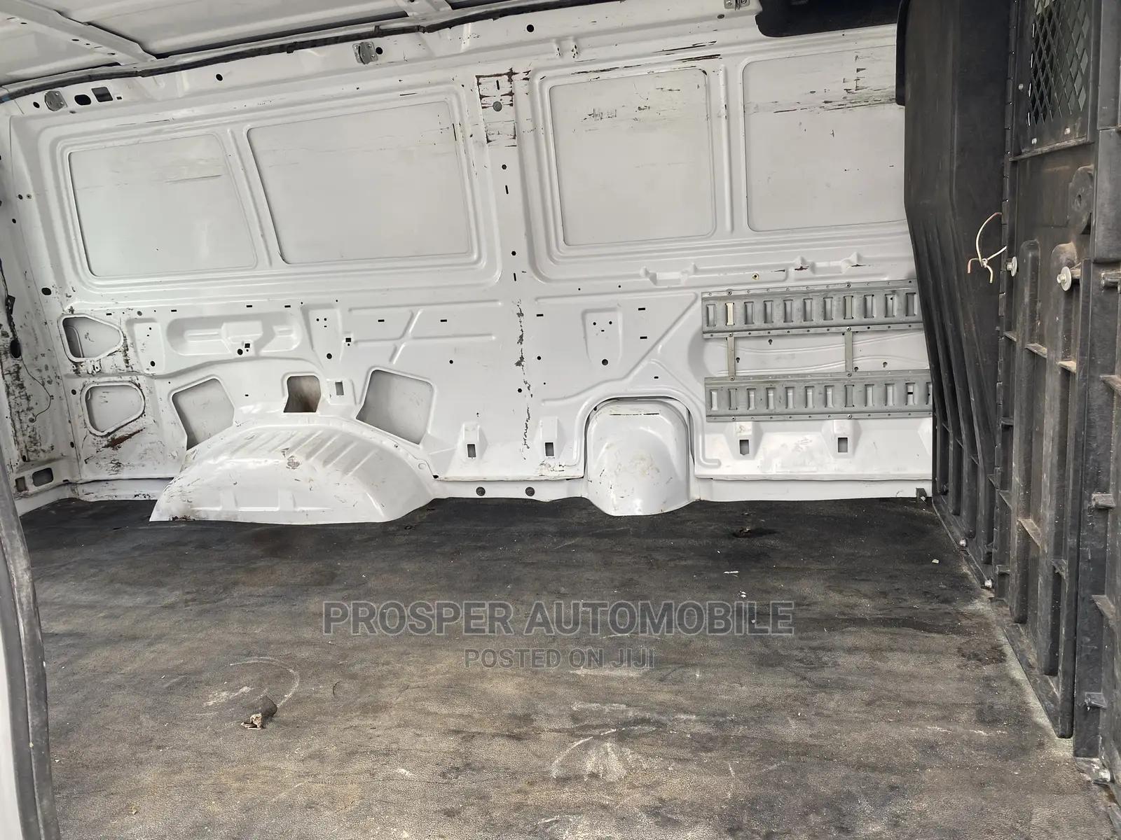 Ford E250 2008 White