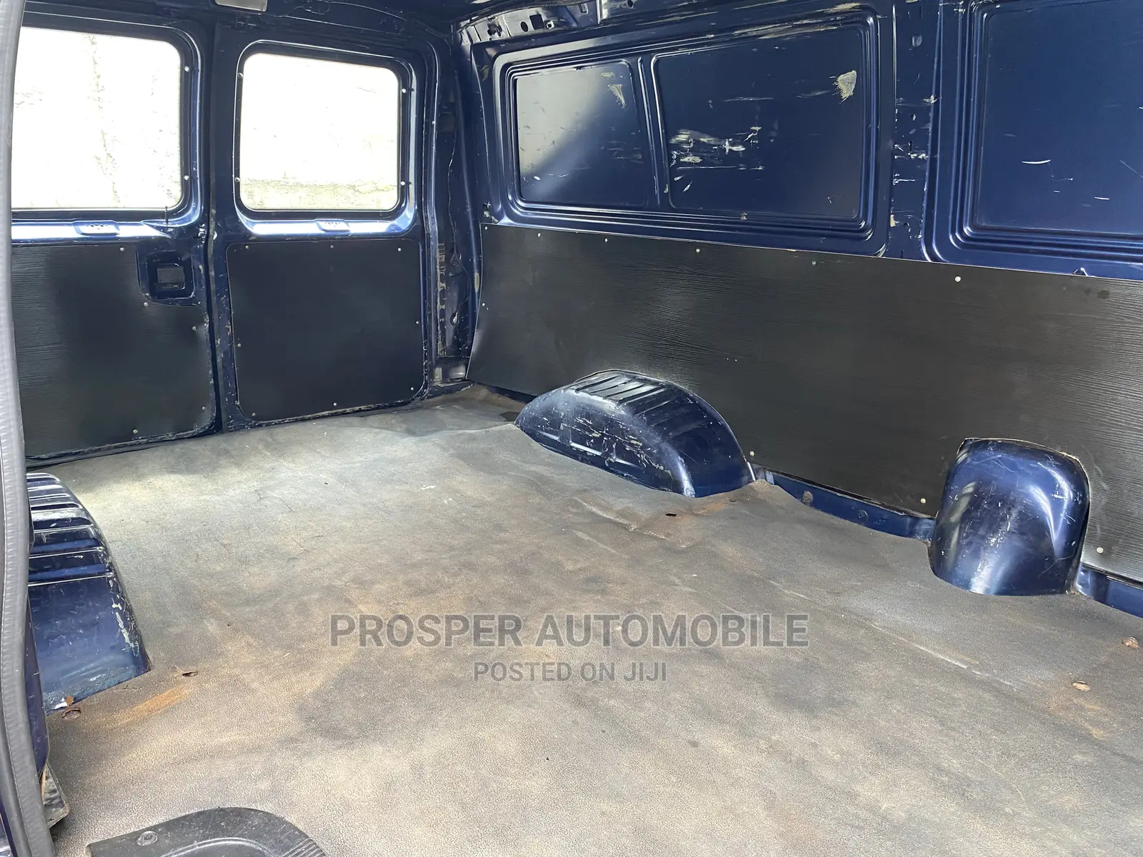 Ford E250 2006 Blue