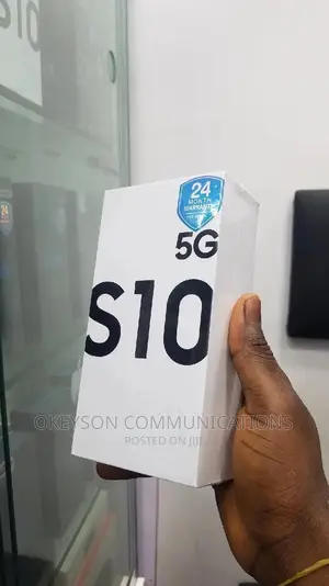 New Samsung Galaxy S10 5G 256 GB Black