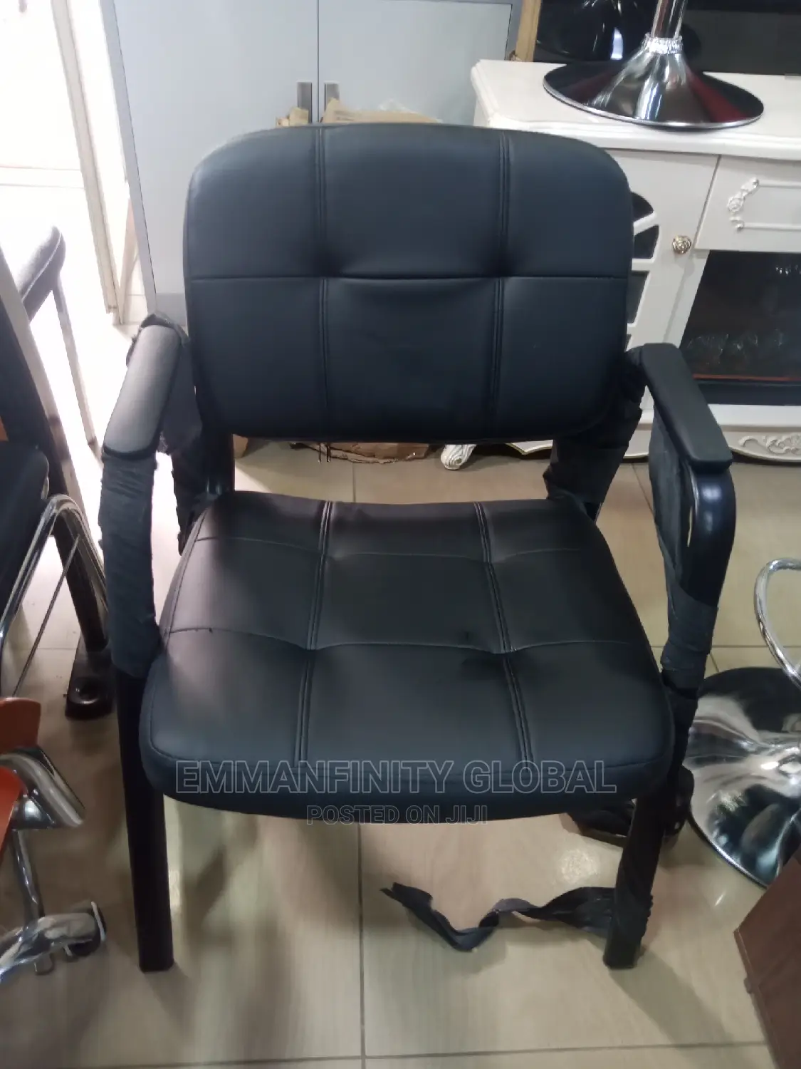 Leather Visitor Chair