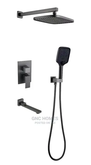 Condict Black Shower