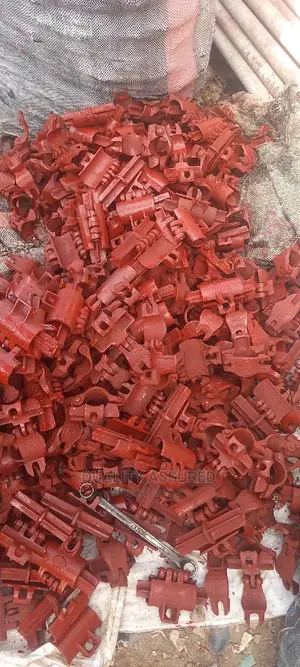 Brand New Scaffolding Red Clip