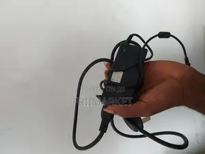 Photo - Toshiba Charger