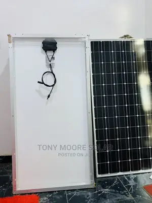 Mono Canadian 300w Panel