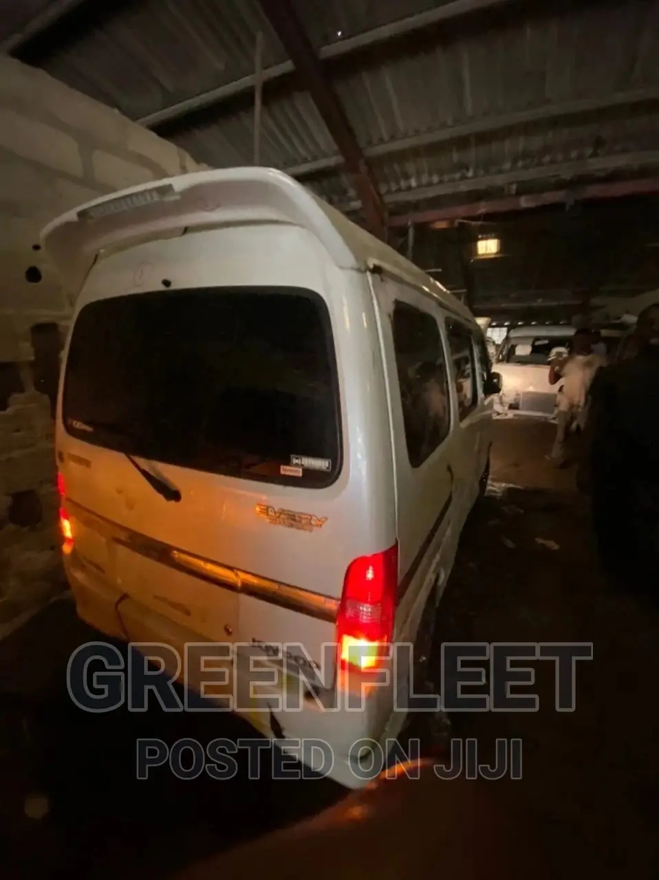 Suzuki Every 2010 White