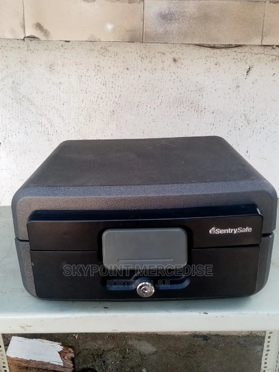 A Mini Fire Proof Safe /Safey Box