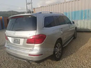 Mercedes-Benz GL-Class 2015 Silver