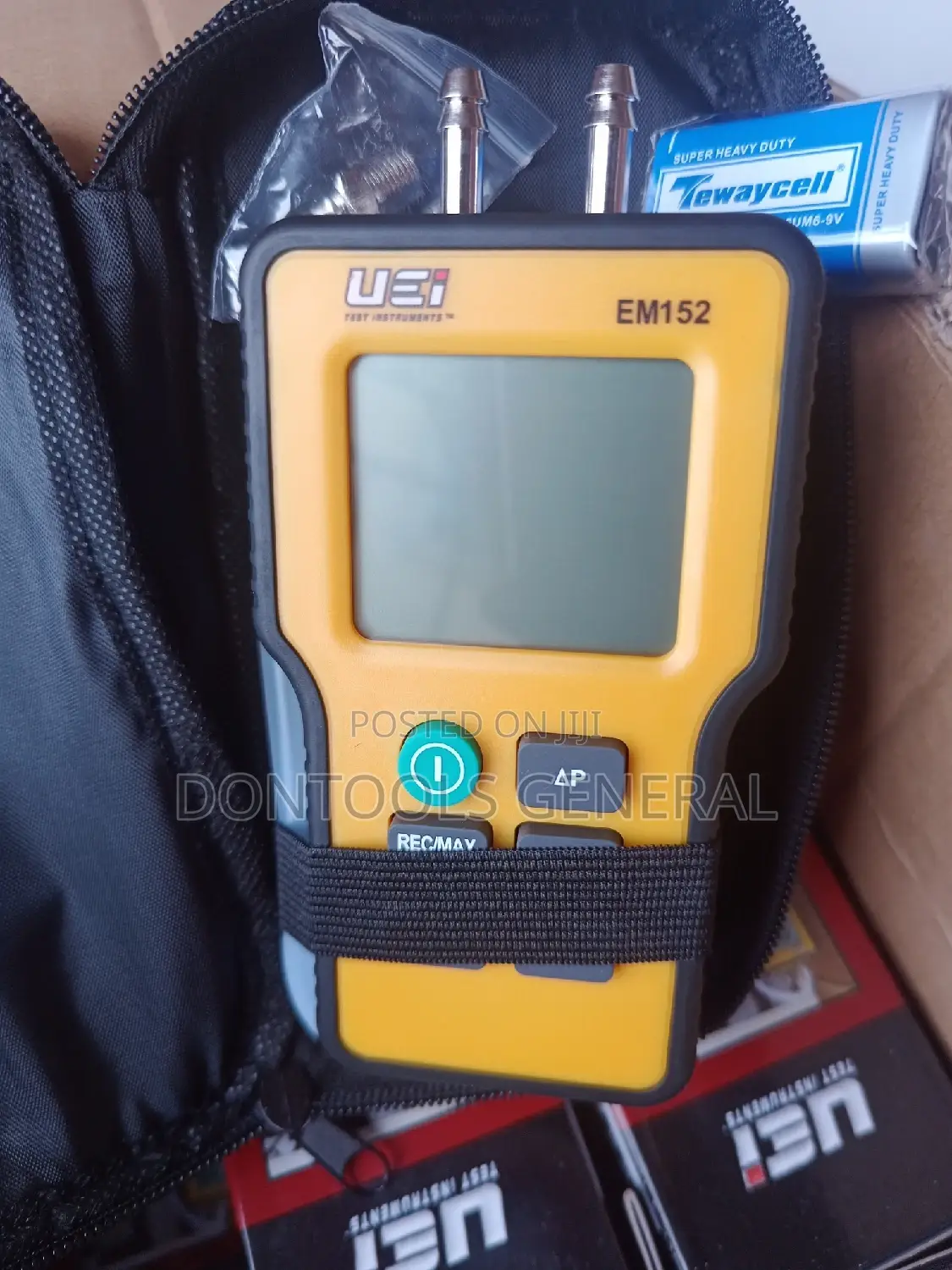 Dual Differential Digital Manometer EM152