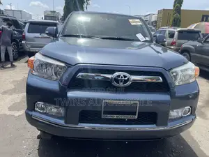 Toyota 4-Runner Limited 4WD 2011 Blue