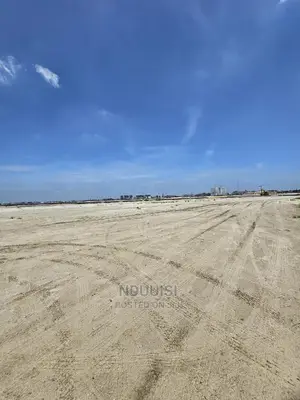 Luxury 500sqm 800sqm 1000sqm in an Upcoming Estate