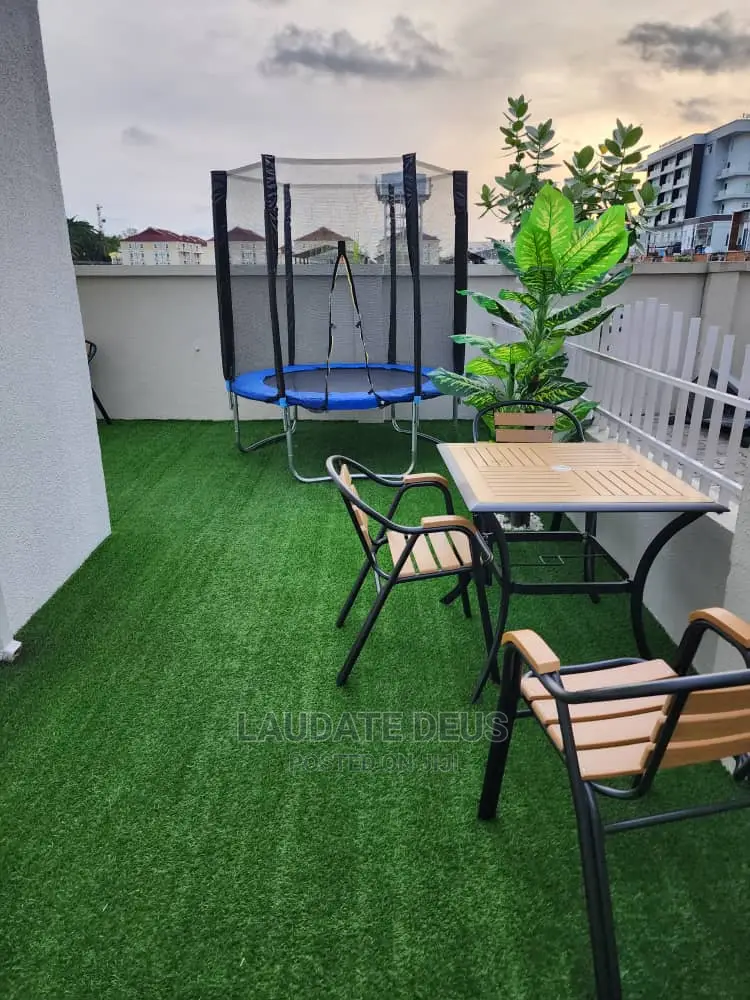 New Exquisite 4 Seaters Garden Chairs With Table