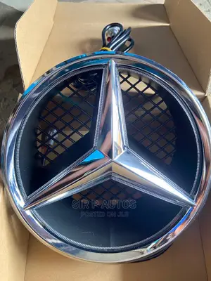 All Types of Mercedes Benz Front Grill Logo With Light