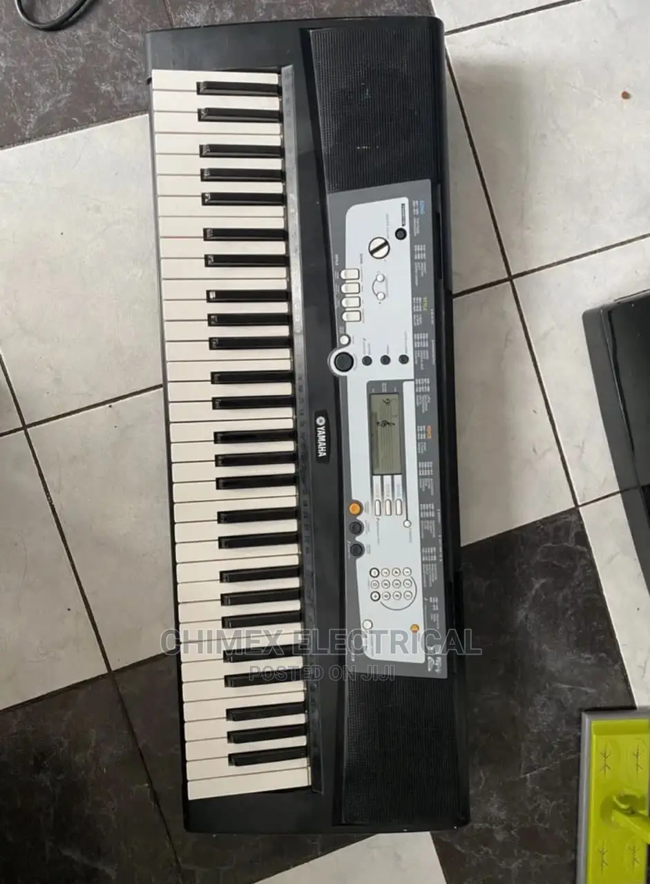 Yamaha Psr213