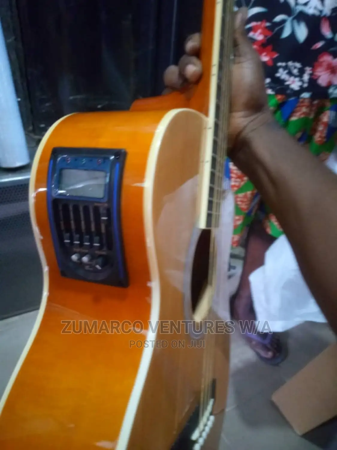 Semi Acoustic Guitar Jumbo Size 40