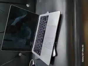 Laptop Apple MacBook Pro 2017 8GB Intel Core I5 SSD 256GB