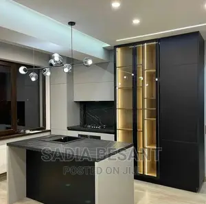 Luxury Kitchen Cabinet Design With Accessories