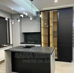 Luxury Kitchen Cabinet Design With Accessories