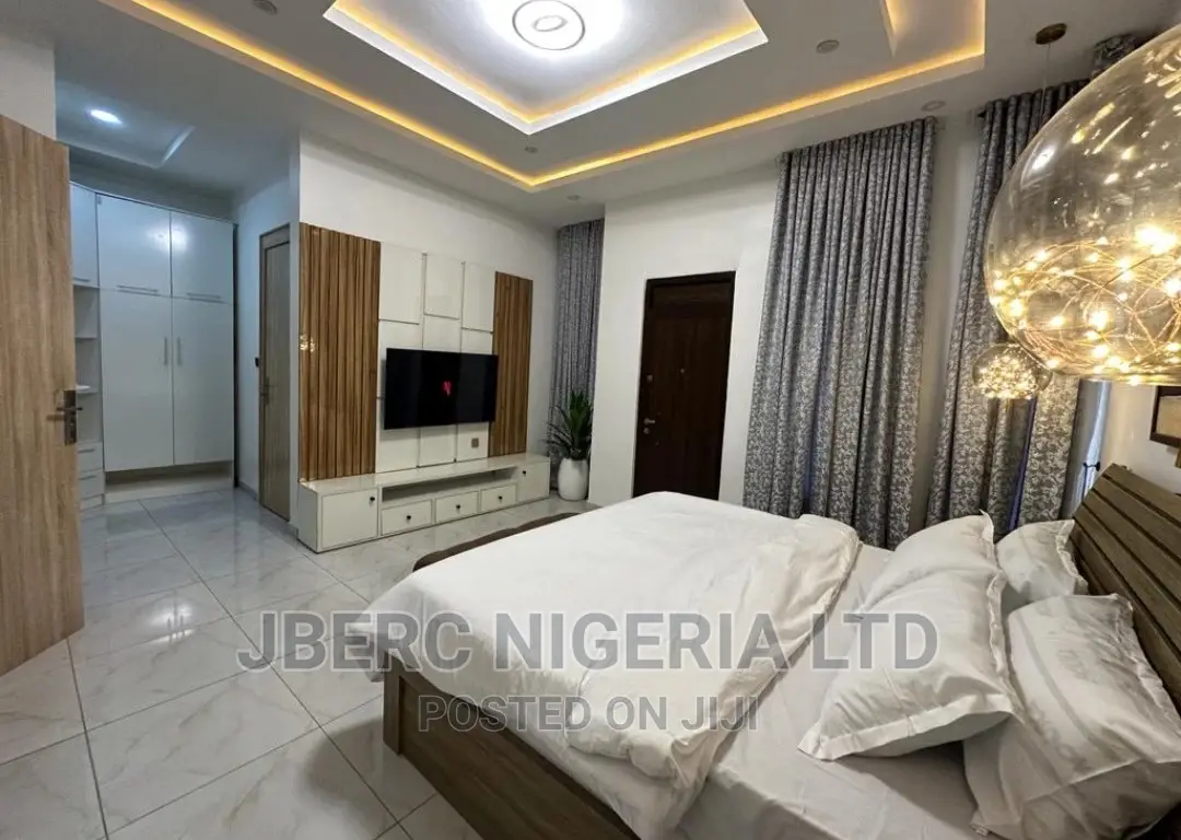 Cofo,Shortlet Apartment