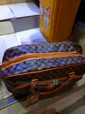 Lv Travelling Bag
