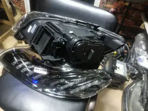 Complete Head Lamp Audi Q7 2017