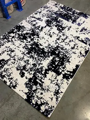 5*7fts Black and Beige Turkey Center Rug