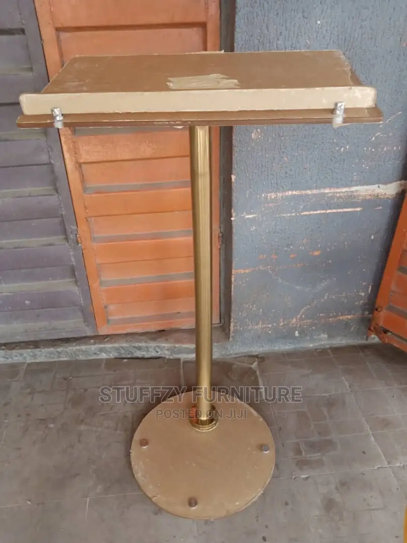 Gold Single Polls Pulpits