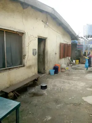 10bdrm Bungalow in Ketu-Alapere for sale